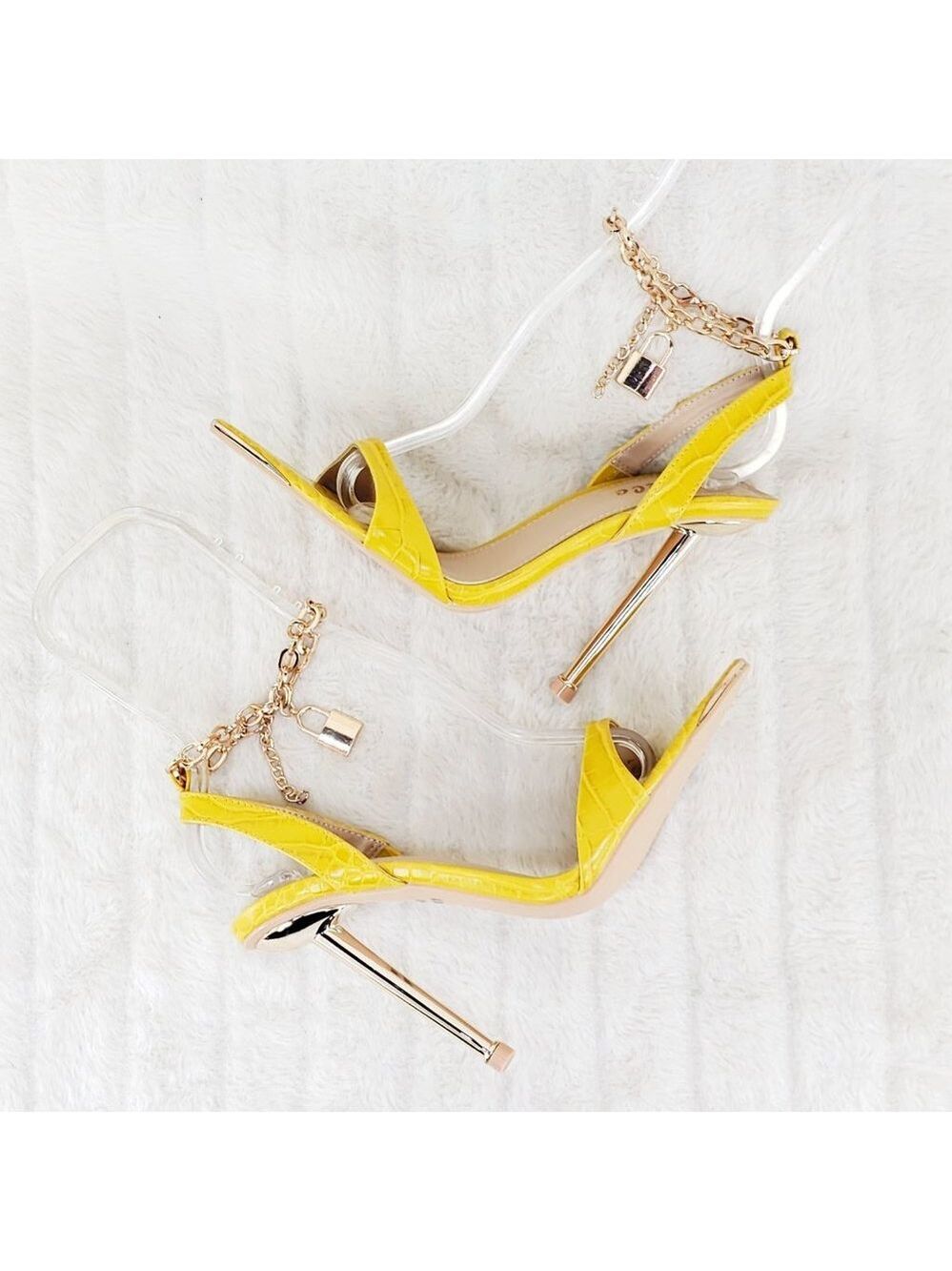 Nicely Lock Chain Strap High Heels Metal Toe Tip Yellow Super Cute